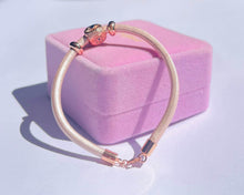 Load image into Gallery viewer, Pink leather and 925 silver bracelet