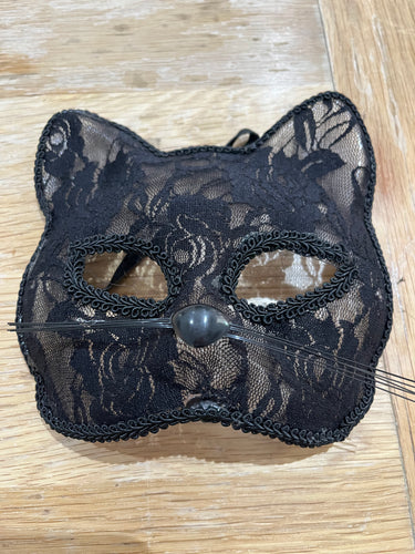 Lace cat mask