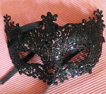 Load image into Gallery viewer, Masquerade mask